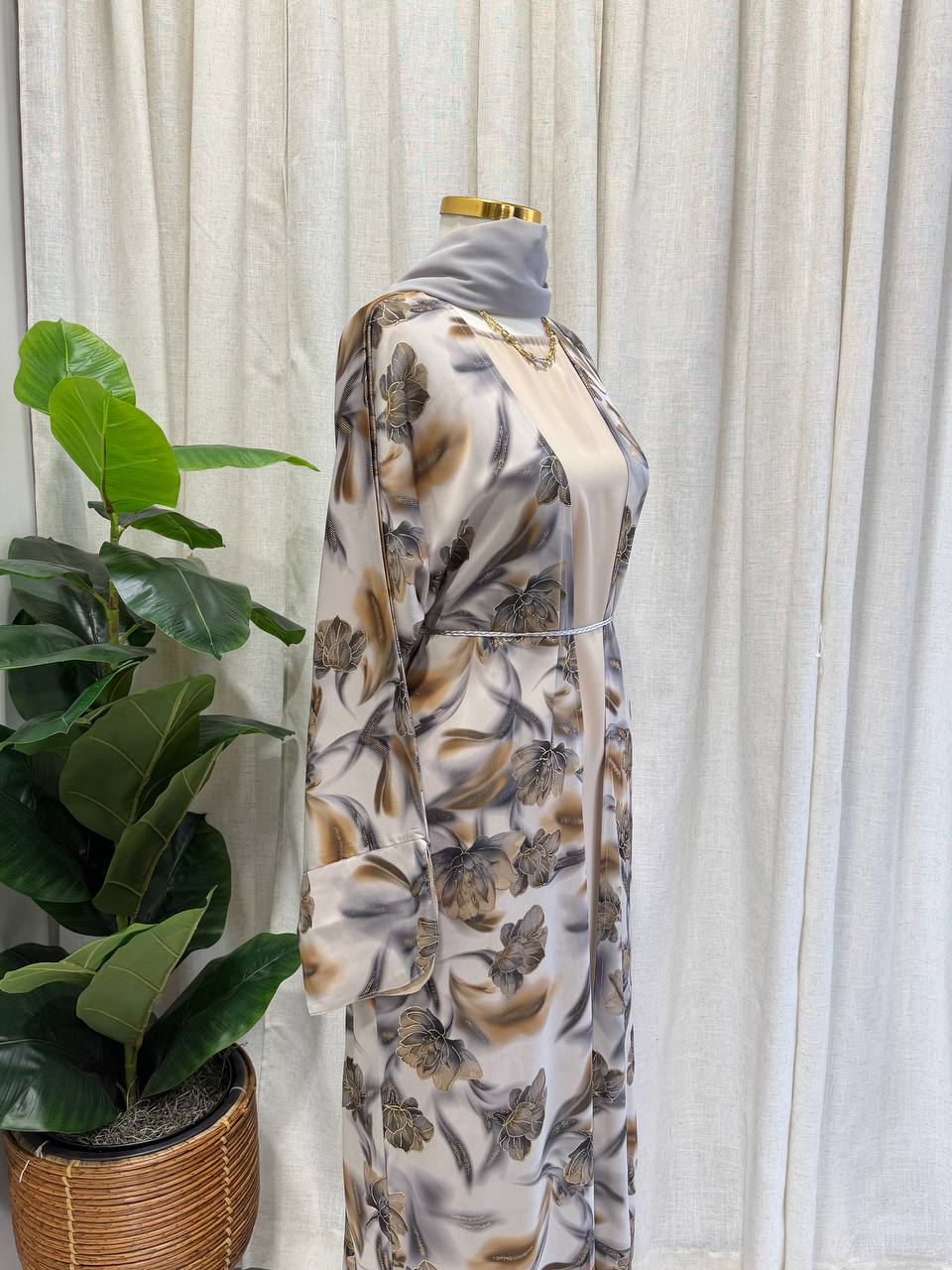Wurood Floral Abaya