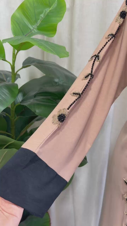 Dana Abaya