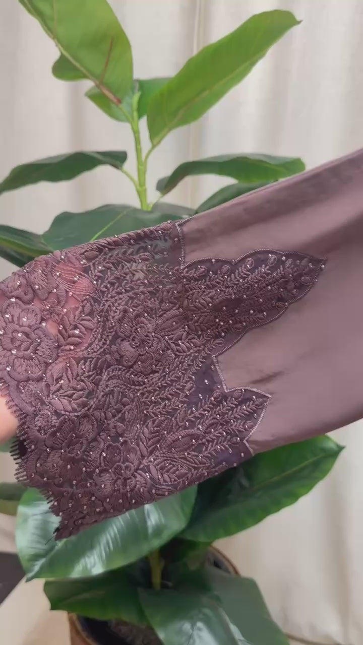 Tulle Cuff Closed Abaya